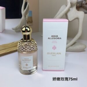 💹45✍️专柜版本
娇嫩玫瑰玫瑰75ml  ROSA ROSSA娇兰花草水语系列-

香调:果香花香调
前调：荔枝黑加仑香柠檬柠檬
中调:玫瑰牡丹
后调：麝香龙涎酮木质香雪松
