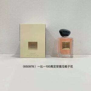 💹55✍🏻专柜版，
阿玛尼私藏系列香水100ml！味道：安提瓜栀子花，威尼斯柑橘，海屿青柏，伊甸园无花果，颐和清檀。