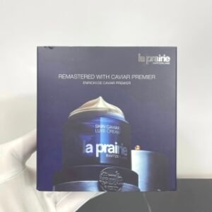💹50✍️专柜版本
莱珀妮/莱伯妮琼贵面霜50ml🔜。La Prairie莱伯妮鱼籽酱贵琼面霜，抗皱必备，最🔥的一款抗皱面霜，是全世界最顶级最奢华的经典面霜之一。它内含大量的鱼子蛋白质成分，加上调节角质层的果酸，用量少一点，不要来回使劲搓蛋白质容易凝固成条，轻轻按压至吸收即可。👧🏻 能有效激发胶原蛋白的再生，并迅速改善疲惫暗沉，抗老效果非常好，肉眼可见紧致💢