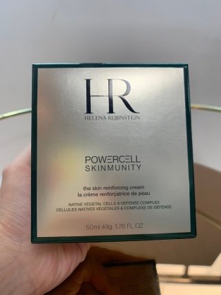 💹115✍🏻明通版,
对版对味,市面唯一对版,明通市场认可版本✔️HR赫莲娜绿宝瓶乳霜明通版50ml!