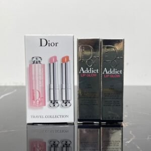 💹40✍🏻专柜版本/老版
迪奥变色唇膏两件套!3.2g×2。色号:001#,004#。