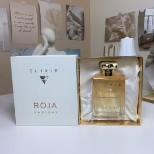 💹65✍️专柜版本
罗嘉德芬1592灵丹妙药女士精粹版100ml
Roja Dove Elixir Pour Femme Essence De Parfum,2019
香调:花香东方调
前调:香柠檬
中调：树莓玫瑰桃子紫罗兰天芥菜依兰
后调：麝香香草鸢尾根开司米木
紫罗兰叶檀香木黄葵雪松肉桂