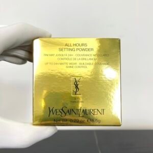 💹38✍️专柜版本
圣罗兰恒久定妆粉饼 ),配中文标❗️3⃣️色:B10,B20,透明色
透明色清透吸油,毛孔隐形!
B10和B20看皮肤颜色选择,中度遮瑕,一键磨皮