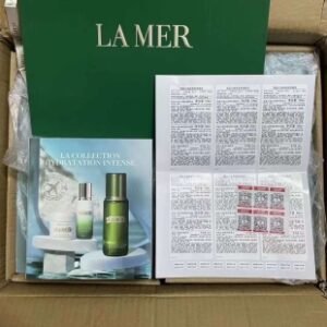 💹310✍🏻专柜版,
细节全对版,味道对香,明通市场认可版本✔️海蓝之谜卓效保湿三件套明通版!内含:精粹水150ml,精粹乳50ml,面霜60ml。