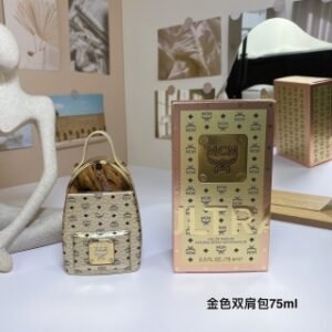 💹60✍️专柜版本
MCM双肩包edp女士浓香水75ml！味道：金色，红色，经典款。