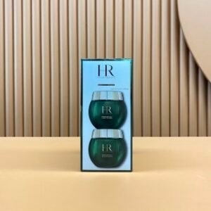 💹55✍🏻专柜版，
赫莲娜绿宝瓶日晚霜两件套23款！内含：日霜50ml，晚霜50ml。 提取海洋堇，海东青的的原生细胞能量，9倍抗氧化能力，超级好的吸收来自于神奇植物鲜活成分，可以从源头上促进肌肤细胞新生✅进而修复重建韧表皮层✅有效抵抗自由基✅清爽的质地！不论任何肤质都能很好的吸收，涂抹的瞬间就在皮肤表层形成隐形保鲜膜。
