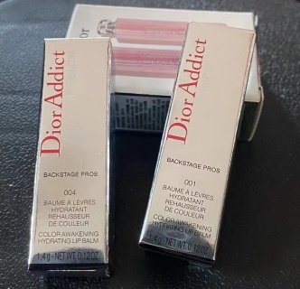 💹20✍🏻专柜版,
迪奥变色唇膏小样1.4g!色号:001-004。