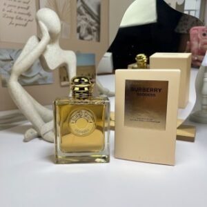 💹55✍️专柜版本，浓香
💹60✍️专柜版本，香精/馥郁
巴宝莉女神浓香水edp100ml
巴宝莉女神馥郁版香水100ml
巴宝莉女神香精版香水100ml