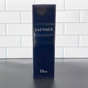 💹32✍️专柜版本
打码更新至最新日期5H01
迪奥旷野男士二合一洗面奶120ml 配中文标 打12 件96