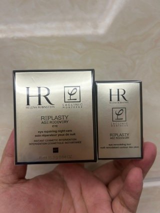 明通版新品HR赫莲娜黑绷带眼霜15ml搭配独立按摩棒一比一搭配,市场独家出货 明通版本 真正对版,冲正直过!全部私模不是市场通用瓶管欢迎对比一分钱一分货!认准批号:40X621.可配海免三标,需要下单备注!