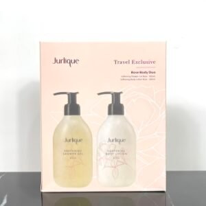 💹50✍️专柜版本
茱莉蔻玫瑰洗护两件套！内含：身体乳300ml，沐浴露300ml。