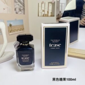 💹50✍️专柜版本
维多利亚的密码-黑色糖果Tease Candy Noir 100ml
覆盆子釉夜花鸢尾暖色薰香