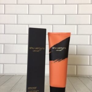 💹30✍️专柜版本
植村秀琥珀洗面奶125ml！浅浅预测一下！下个爆的洁面！是软乎乎的肤感，每次洗脸都幸福感爆棚！洗完，脸蛋子干净清爽不拔干，轻松带走堆积在毛孔里的油脂。它还添加了✅ 山茶花籽油，对我们这种脆弱敏特别友好！滋润肌肤，深度保湿！边洗脸边养肤！

-