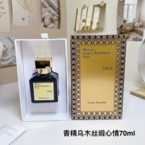 💹50✍️专柜版本
MFK库尔吉安乌木丝绸香精版70ml小众香水
