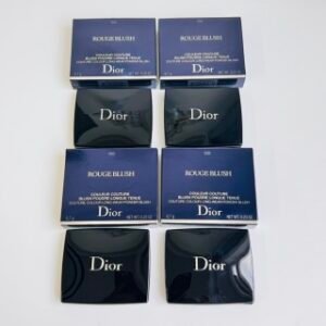💹55✍️专柜版本，老版
迪奥黑盒烈艳蓝金腮红老版6.7g！色号：999#，250#，060#，520#。