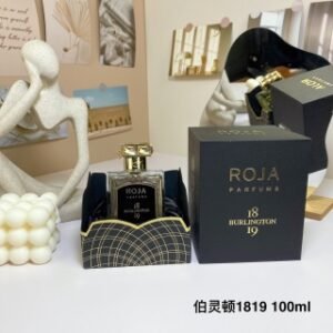 💹70✍️专柜版本
罗嘉德芬伯灵顿1819 100ml
Roja Dove Burlington 1819,2020
品牌:罗嘉德芬
调香师:Roja Dove
属性:柑橘琥珀麝香中性香
香调:东方调
前调:葡萄柚青柠薄荷苦橙橘子
后调:朗姆酒生姜烟草龙涎香麝香
开司米木孜然肉桂橡木苔广藿香香草
安息香脂雪松藏红花劳丹脂