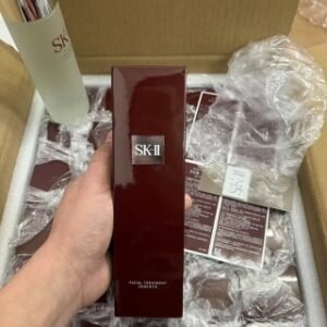 💹95✍️明通版本
最新版本专柜版sk2神仙水230ml,正品质量 件30支 配中文标说明书 现货供应