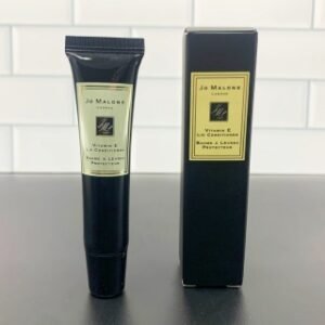 💹18✍️专柜版本
打码更新至最新日期A35✔️
祖马龙ve润唇蜜15ml 配中文标 打24 件288