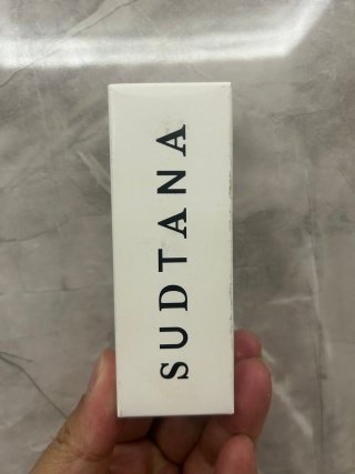 💹35✍️明通版本
章小蕙头皮精华30ml.对版对味.市场独家质量.非流通货.供平台!