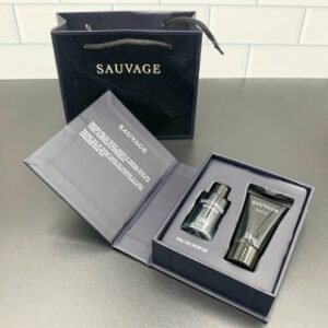 💹28✍️专柜版本
迪奥旷野小样两件套，内含：edp浓香水10ml +沐浴露20ml 。配礼袋+中文标 打12 件48