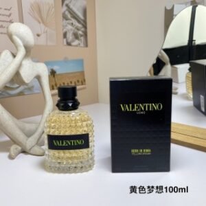 💹62✍️专柜版本
华伦天奴新款香水100ml！味道：午后少年！