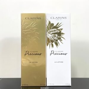 💹42✍️专柜版
娇韵诗月光精华水150ml🔜0245893编码!娇韵诗这款精华水肉眼就能看到的晶莹剔透💧💡月光精华水 -196摄氏度超低温凝时萃取科技 萃取月神花精萃,饱含精华的水感质地 如水似精华 流动性强,上脸不粘腻 轻盈通透 深层沁润,添加3重高能御龄胜肽 增加表皮焕新率,强烈安利。拍打在肌肤上,3秒就能迅速吸收毛孔感觉都喝饱了水,冬天❄️用它滋润度也不错,涂在脸上一下就亮了起来👏娇韵诗至臻凝时月光精华水150ml。