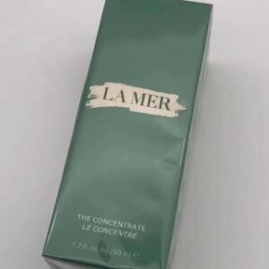 💹90✍️明通版本,打码F13
海蓝之谜浓缩精华50ml 对版对味 ,细节对版 ,配海免3标