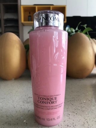 💹25✍️明通版本
老版 兰蔻粉水400ml,配中文标,件装30