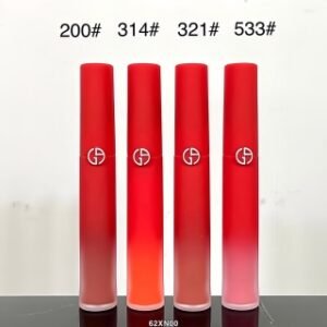 💹18✍️专柜版本
阿玛尼CRUSH红管唇釉,可配中文标❗️4️⃣色:321,200,314,533。阿玛尼新磨砂管唇釉,磨砂质感加管内口红的渐变透色,满满高级感!感觉对不起以往的系列一眼只能看见它。
新Crush系列共4个色号
💄314 Cush橘
💄533 Crush粉
💄321豆沙裸蜜桃
💄200飒气冷棕