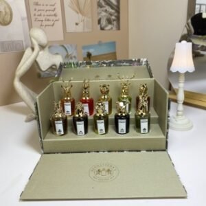 💹110✍️专柜版本
Q版 潘海利根兽首香水小样十件套「10×7.5ml」无喷头,涂抹式,味道分别为:麋鹿,狐狸,猎豹,山羊,犀牛,龙头,猎犬,公牛,公鸡,狮子