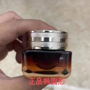 💹42✍️明通版本，美版，打码A82
🇺🇸第八代雅诗兰黛抗蓝光眼霜15ml.USA美版
细节全对版☑️正品直出  新打码A82
打12盒/箱96盒  链接.平台首选
长年跑量款[勾引]  配中文标  欢迎对接