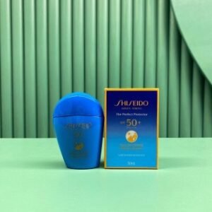 💹15✍️专柜版本，50ml
💹25✍️专柜版本，100ml
资生堂蓝胖子防晒霜50ml-100ml