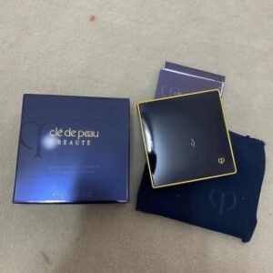 💹28✍️专柜版本,老版
CPB肌肤之钥柔光蜜粉饼5g