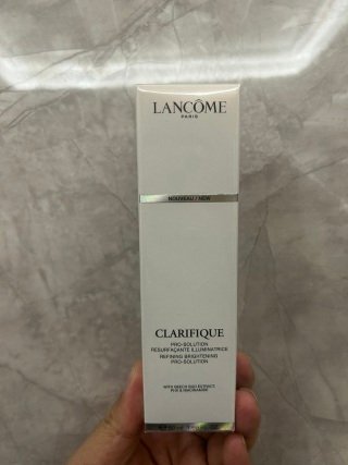💹65✍️明通版本
兰蔻极光精华50ml.维鉴随机过 对版对味 完美塑封 市场独家质量 非流通货 供平台 可配海免三标/专柜标 需要下单备注 认准批号:78X600.日期剩一年.介意勿下.