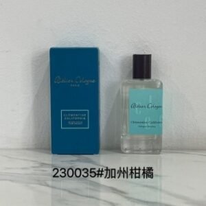 💹50✍️专柜版本
欧珑新包装100ml香水
100赤霞橘光
100雪松之恋
100无极乌龙
100柚子天堂
100加州柑橘