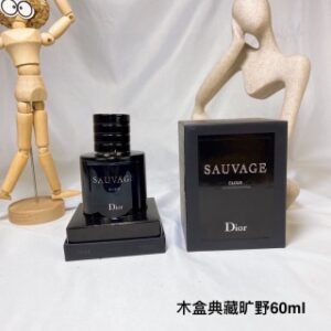 💹60✍️567572迪奥旷野香精版礼盒款60ml
💹65✍️640916迪奥旷野香精版礼盒款100ml