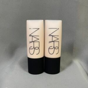 💹45✍️明通版本
NARS 超绒粉底液45ml！色号：L1#，L2#。
独家私模，包材细节全到位，进口原料，香味，肤感上妆一致，平台，专柜，保税，冲正品无压力✔️