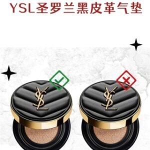 YSL圣罗兰黑皮革气垫真假鉴别/对比VS如下⬇︎⬇︎⬇︎
1.盒身正面
正品盒身正面折痕深度较浅假货盒身正面折痕深度较深
2.底部
正品底部黑边平整假货底部黑边有残缺
3.盖子内部
正品盖子内部边缘细腻假货盖子内部边缘粗糙
4.转轴处
正品与假货的转轴处硅胶形状不同
5.卡扣
正品卡扣呈磨砂面假货卡扣呈光滑面
6.粉扑
正品粉扑颜色偏白假货粉扑颜色偏橘色