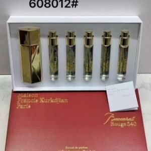 💹70✍️专柜版本
608012吉安试管香水小样11ml五件套!内含:11ml×5带喷头。