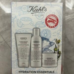 💹75✍️明通版本
市面最高版本,非流通普货✔️科颜氏高保湿三件套!内含:高保湿洗面奶150ml,高保湿水250ml,高保湿面霜125g。