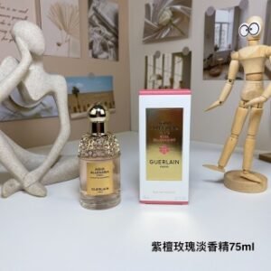 💹45✍️专柜版本
紫檀玫瑰淡香精75ml
娇兰花草水语系列
Guerlain Aqua Allegoria Forte Rosa Palissandro,2023
品牌：娇兰
调香师：Delphine Jelk
属性：中性香
香调：木质花香调
前调：香柠檬小豆蔻紫罗兰
中调：芫荽巴西红木玫瑰
后调：麝香广藿香檀香木