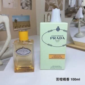 💹58✍️专柜版本
普拉达PRADA IRIS 女士香水100ml系列，8个味道🔜苦杏怡情(苦杏初语)，鸢尾轻芳(浮梦鸢尾)，苦橙橘香(远航柑橘)，浴水玫瑰，融雪松木，漫无花果，河畔香根，金合欢香！