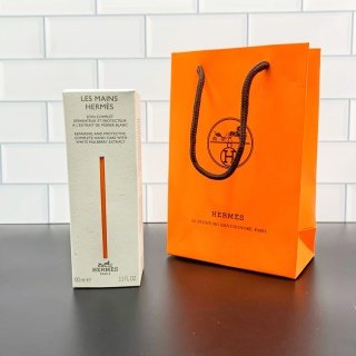 💹32✍️专柜版本
打码更新至最新日期6A01✔️
爱马仕护手霜100ml 独家私模 细节全对版 味道对香 市面最高版本 非流通普货 正品质量直供 支持对比 配礼袋+中文标 打12 件72