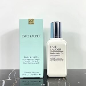💹35✍️专柜版本
雅诗兰黛肌光精华100ml🔜(有配外盒)雅诗兰黛新出的肌光精华100ml,俗称追光小白瓶,从名字就可以看出它的主要功效了吧👌高浓度酵母,主打均匀透亮肤色。拥有雅诗兰黛旗下的专研黑科技,大家比较熟悉的线雕精华就是它的姐妹款💢