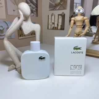 💹45✍️专柜版本
鳄鱼白色100ml
Lacoste Eau de Lacoste L.12.12.White,2011
品牌:鳄鱼
属性:男香
香调:芳香木质调
前调:葡萄柚迷迭香小豆蔻
中调:依兰晚香玉
后调:绒面革雪松皮革香根草