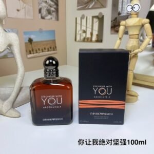 💹50✍️专柜版本
阿玛尼你让我绝对坚强100ml
Giorgio Armani Emporio Armani Stronger With You Absolutely,
品牌:阿玛尼
属性:男香
香调:馥奇东方调
前调：朗姆酒榄香脂香柠檬
中调:薰衣草印蒿
后调：板栗香草雪松广藿香