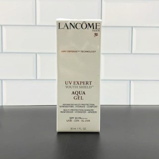 💹35✍️明通版本
兰蔻小白管防晒霜30ml 清爽型 正品3D烫金logo有凹凸手感 不肿管 塑封烫膜波浪纹支支雅 细节全对版 味道对香 市面最高版本 非流通普货 正品质量直供 支持对比 配海免3标+专柜中文标 打24 件144