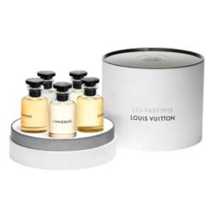 💹100✍️专柜版本
LV香水五件套/五龙珠香水套,
内含🔜●L’Immensité浩瀚10ml
● Nouveau Monde 新域10ml
● Orage 雷暴10ml
●Sur la Route 逍遥10ml
●Au Hasard 偶然10ml