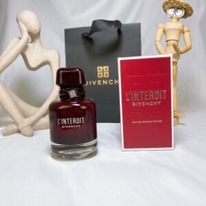 💹50✍️专柜版本
纪梵希心无禁忌edp女士浓香水迷红版80ml
纪梵希心无禁忌edp女士浓香水黑瓶80ml