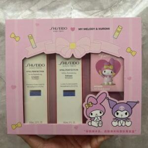 💹185✍️明通版本
悦薇水乳卡通礼盒三件套，清爽滋润两款可选，包含：水150ML+乳液100ML+盲盒1个，配手提袋！